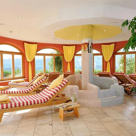 فندق Naturhotel Alpenrose 4*