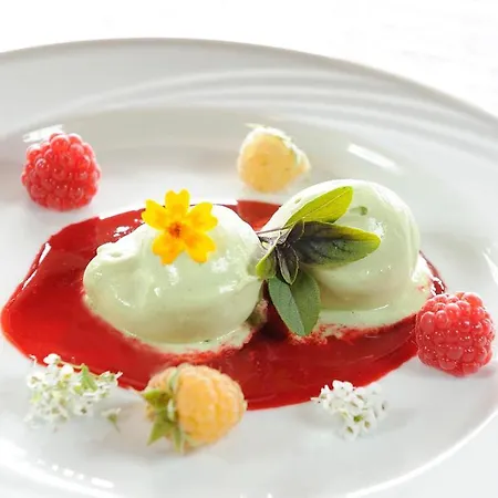 阿尔卑罗斯自然酒店 酒店 4*